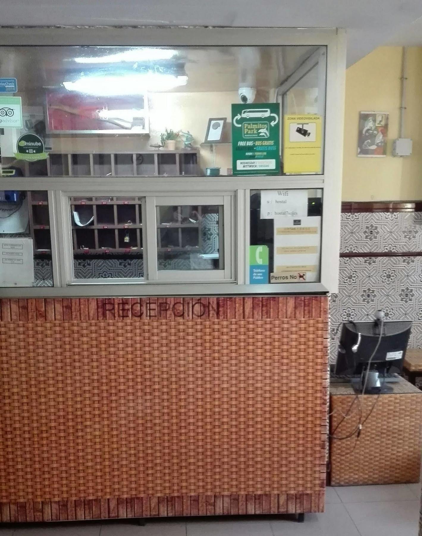 לאס פאלמס דה גראן קנאריה Hostal 7 Soles מראה חיצוני תמונה