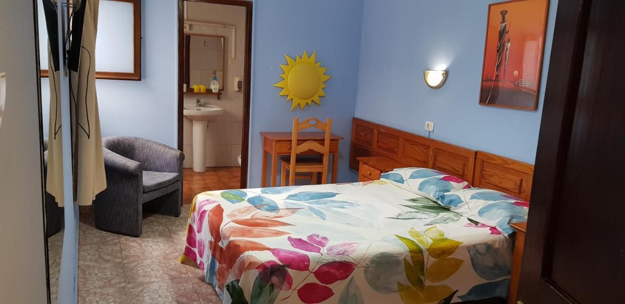 לאס פאלמס דה גראן קנאריה Hostal 7 Soles מראה חיצוני תמונה